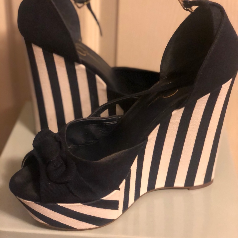 Espadrille’s Navy & White: Jessica Simpson